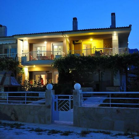 Studios Giannakis Chrysi Ammoudia Luaran gambar